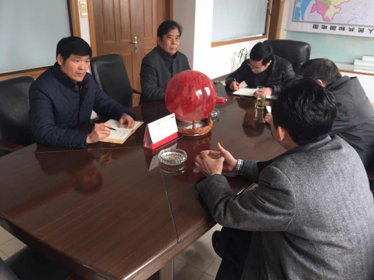 洛陽鎮(zhèn)黨委書記，副鎮(zhèn)長走訪調(diào)研我公司
